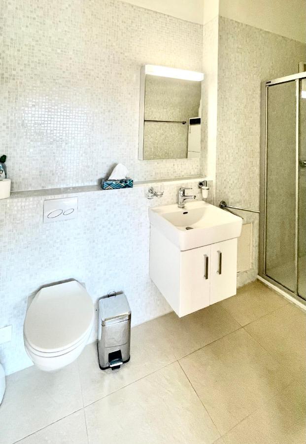 Studio Bahnhof Spiez Apartment Bagian luar foto